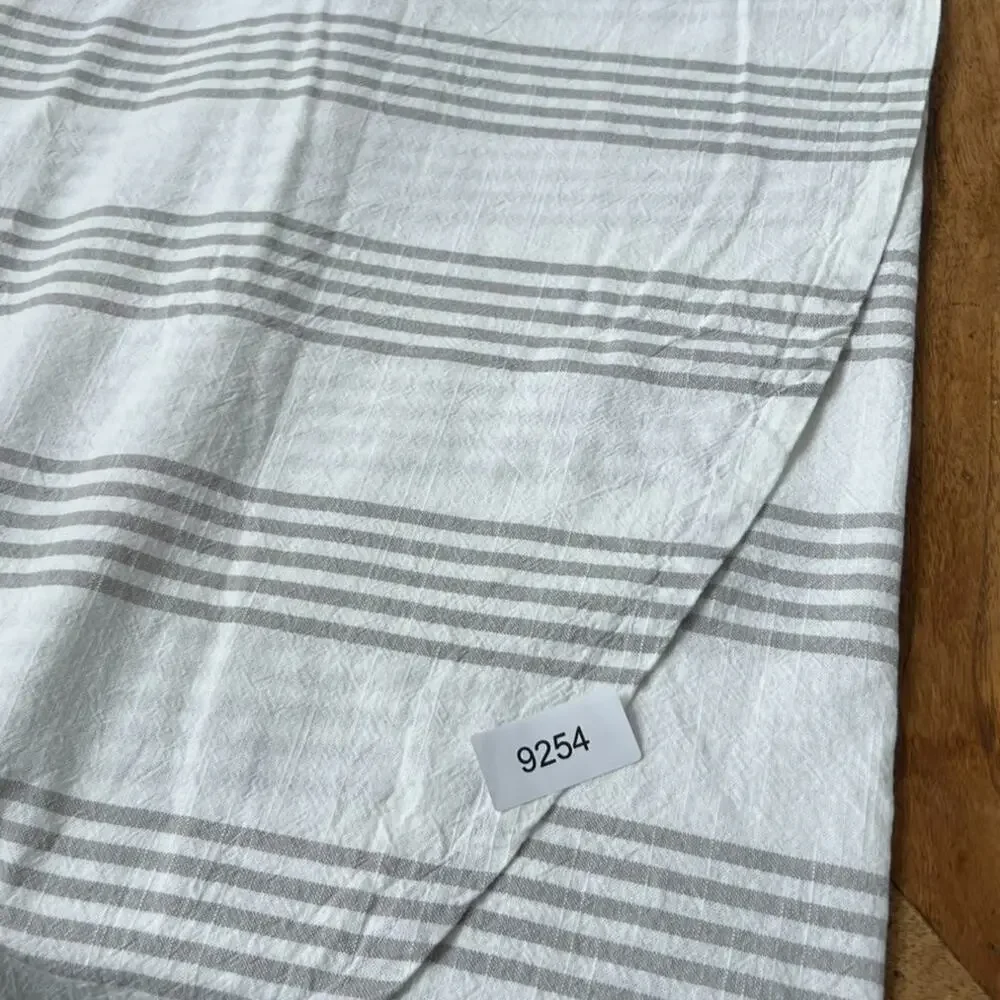 Threshold Tablecloth 70 x 68